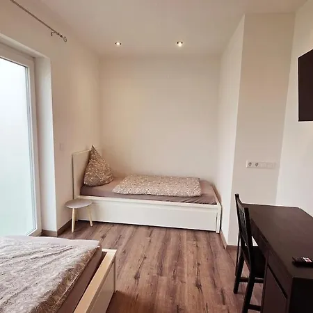 アパート Apartment Weilerbach *